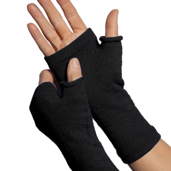 fingerless gloves